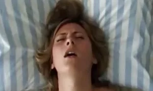 من زبان خود را با لجبازی بزرگ کار عکس کون تپل سکسی می کنم