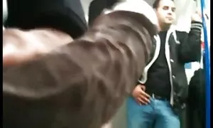 بلوند روسی با زیبایی های خود همه دنیا را مجذوب خود کرده است عکس های سکسی کون و کس
