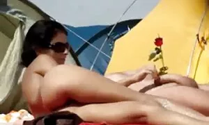 بگذارید لباس زیر شما را در آنها تمام کند فیلم کیرداخل کون