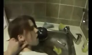 در هجده سالگی ، او رابطه عکسسکسی کیر جنسی زیادی می دانست
